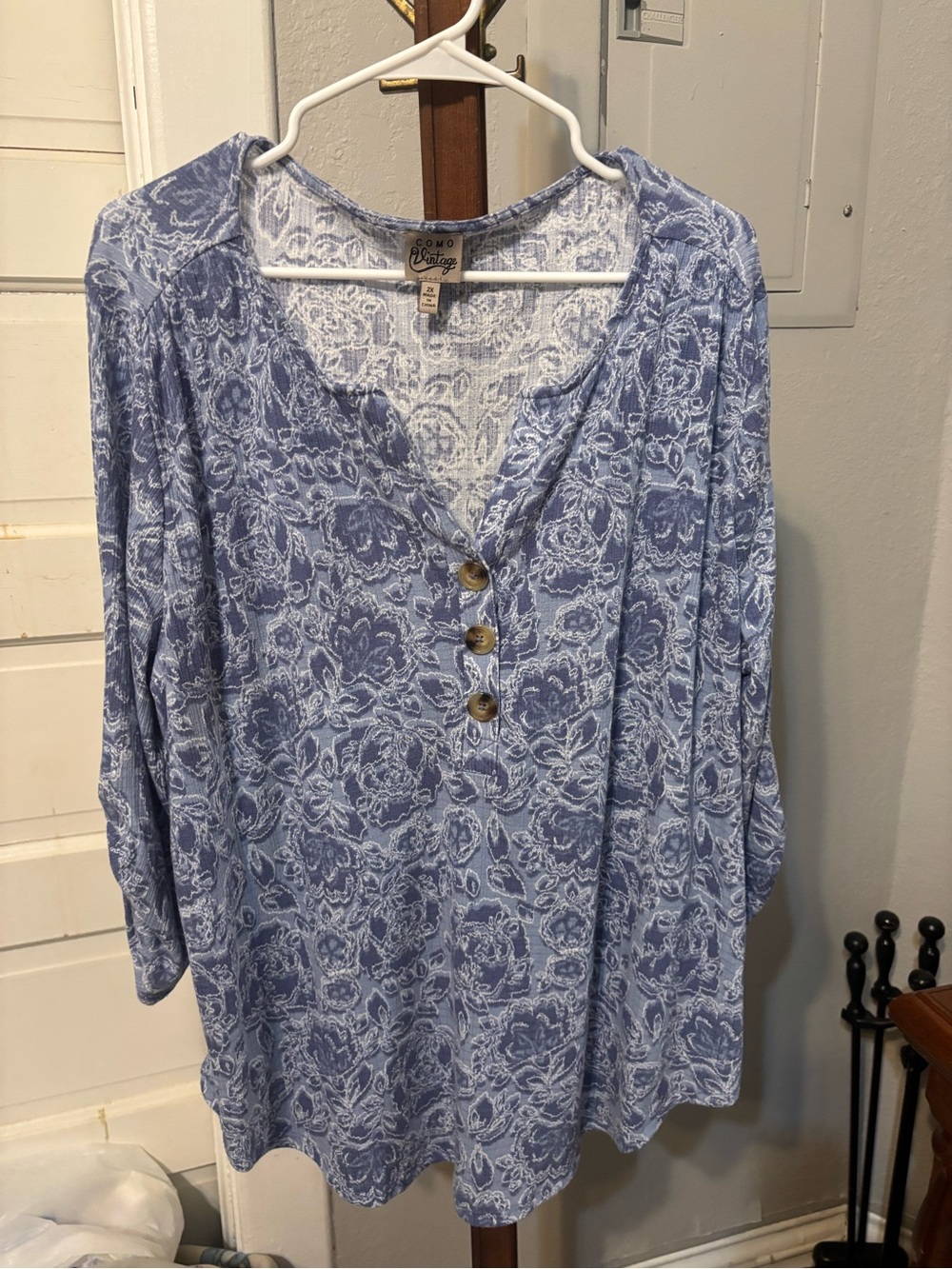 Como Vintage Light Blue Floral Henley Blouse